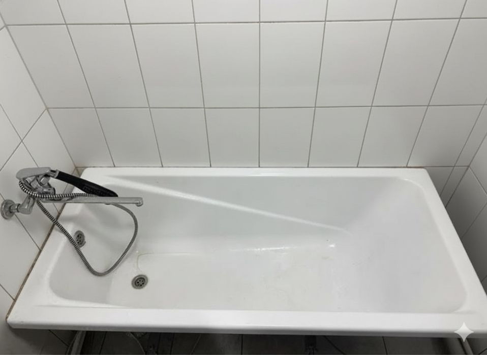 Отличная ванна и экран