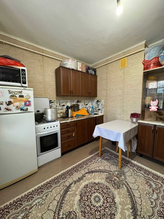 Продам 1-но комнатную квартиру (19 микр. )