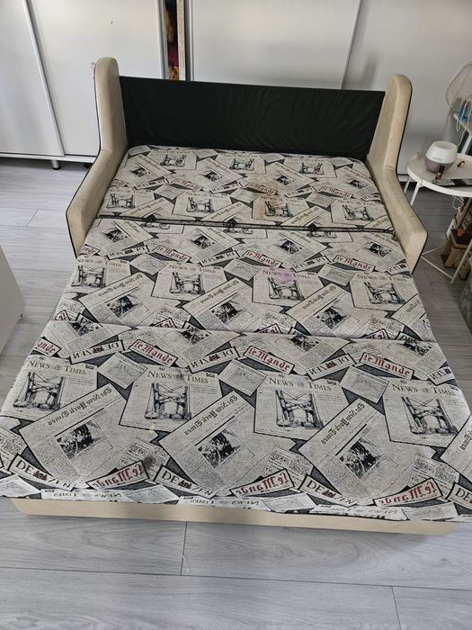 Canapea extensibila cu lada