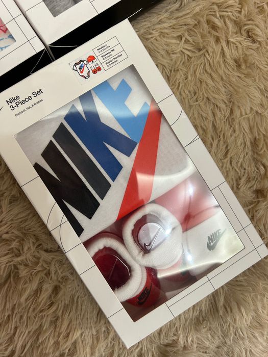 Подаръчни кутии Nike за бебе