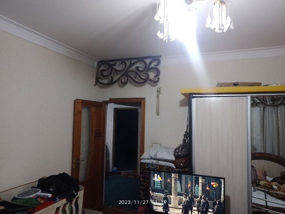 Azronga srochna dom 4  xona 108 kvadrat