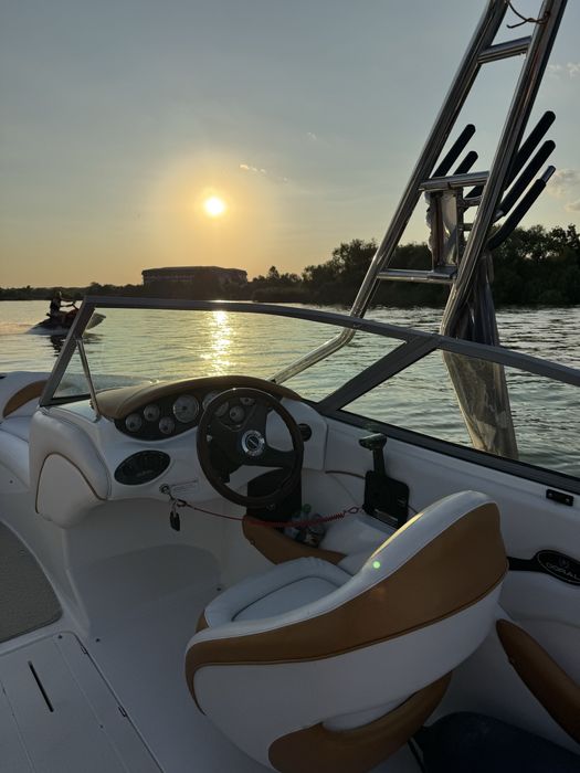 Vand barca Doral Sunquest 200 cu motor Volvo Penta 5.0Gxi an 2008