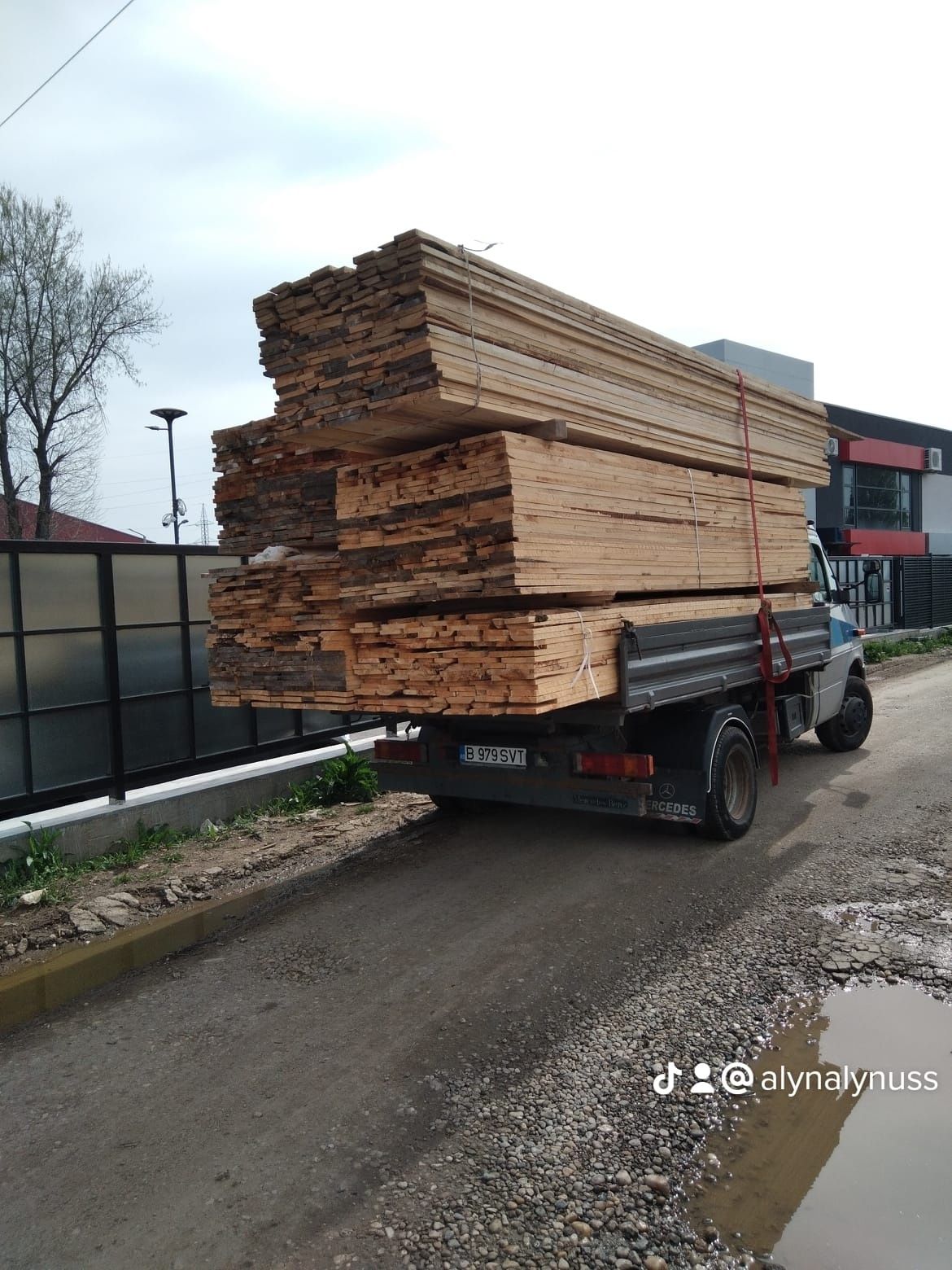 Cherestea rășinoase pentru construcții