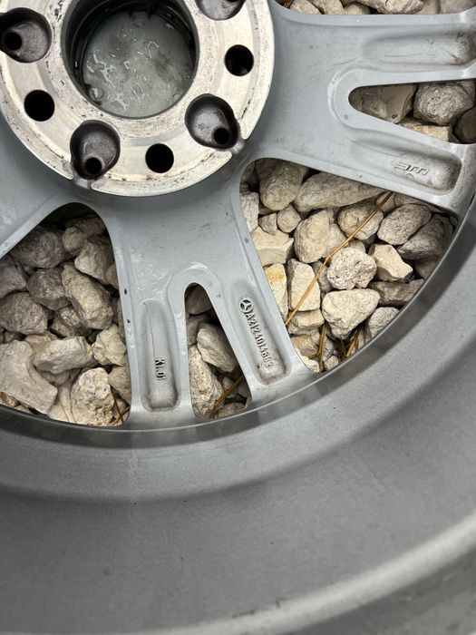 Продавам оригинална джанта 19 цола за Mercedes w212