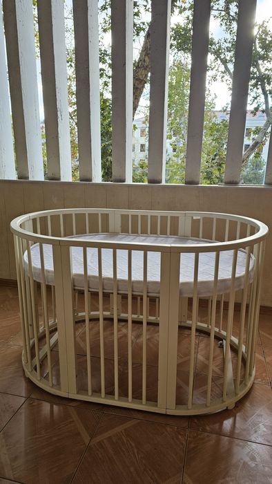 Детская кроватка продаётся. Срочно!  3 штуки