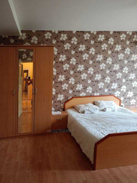 Дава се под наем Двустаен апартамент в Бургас, Лазур - 60 кв.м за 408 € - Снимка #6