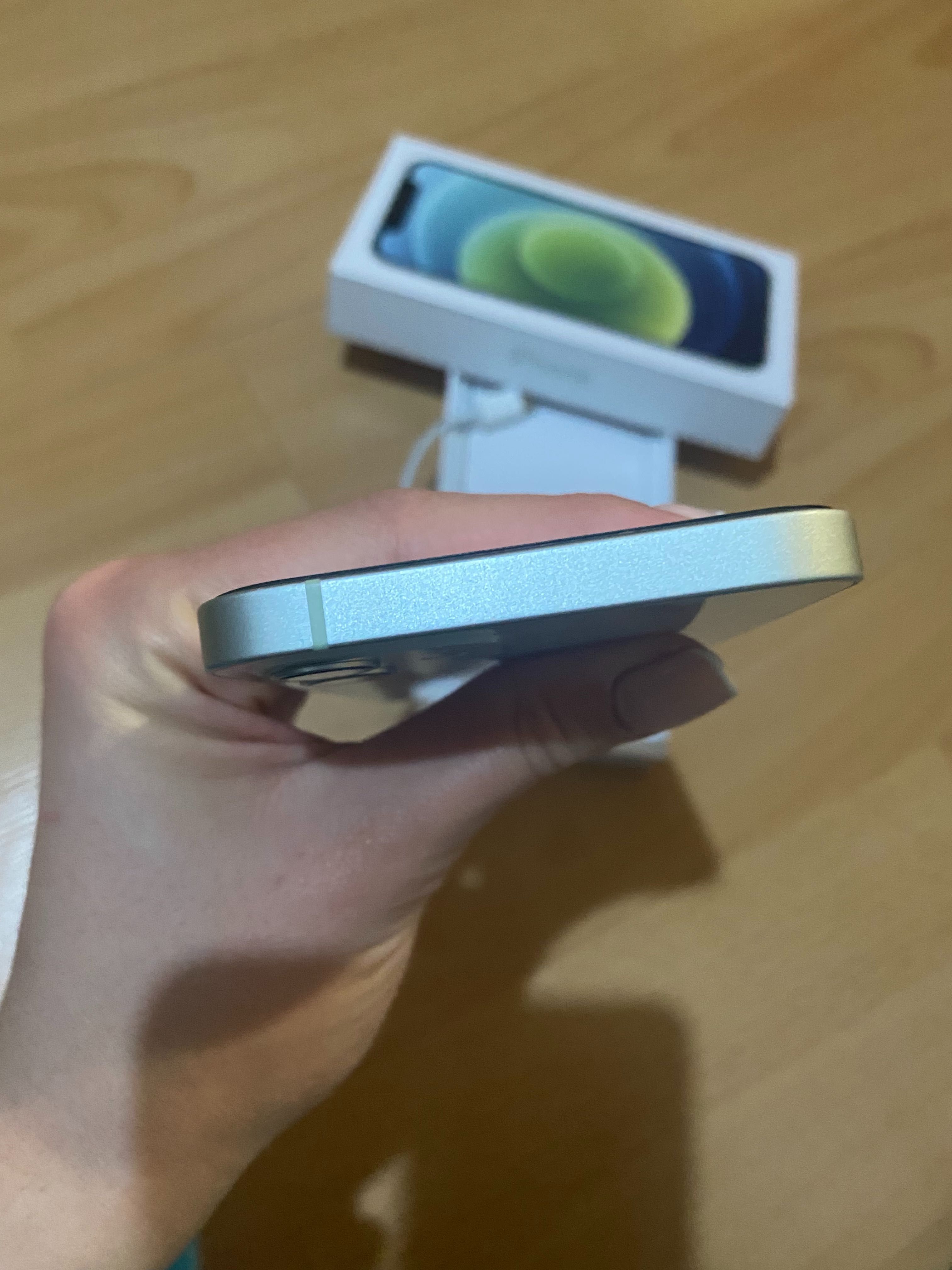 Iphone 12 64GB green