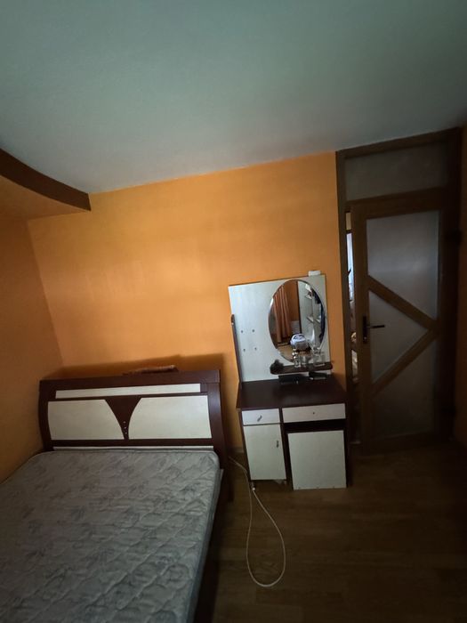 Vand apartament 2 camere decomandate pestre drum de pizzeria Mamamia