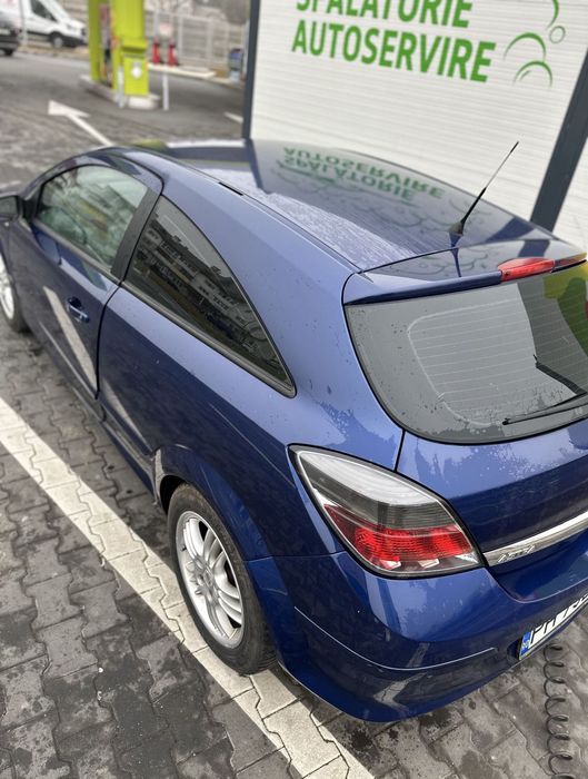 Vând  Opel astra gtc 1.4 benzina an 2008