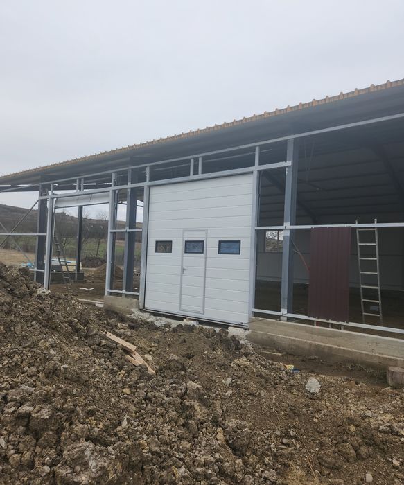 Usi de garaj/ usi secționale/ usa tip rulou / porți de garaj/ usi