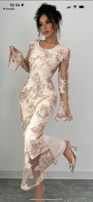 Уникална нова ластична рокля дантела