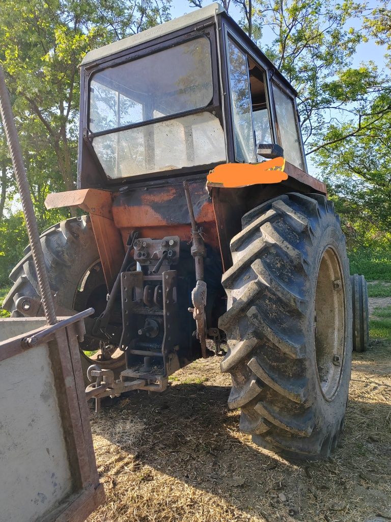 Vând tractor Fiat 780