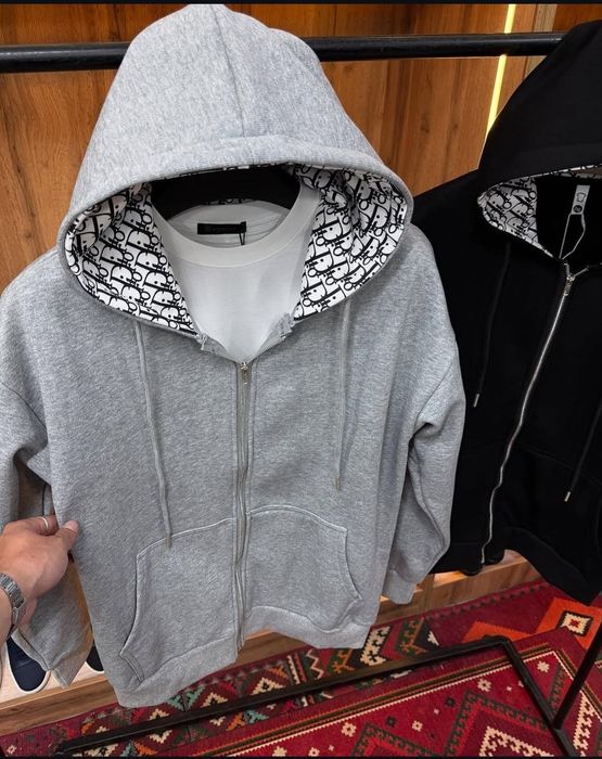 Диор толстовка все размеры есть