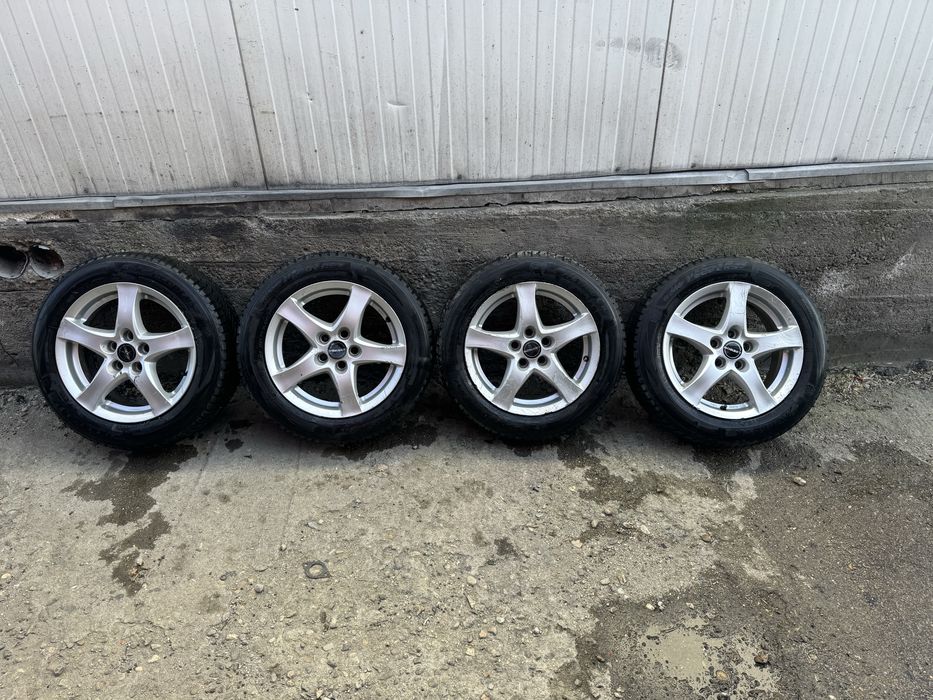 Jante R15 cu anvelope Wolkswagen Polo