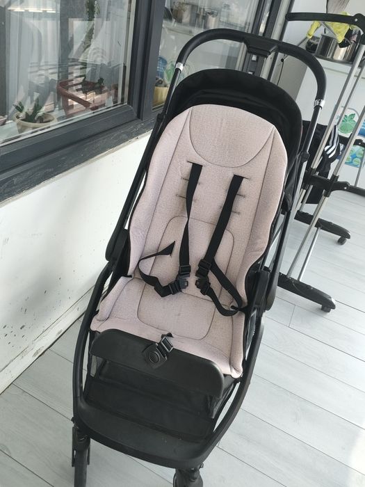 Продаю детскую коляску