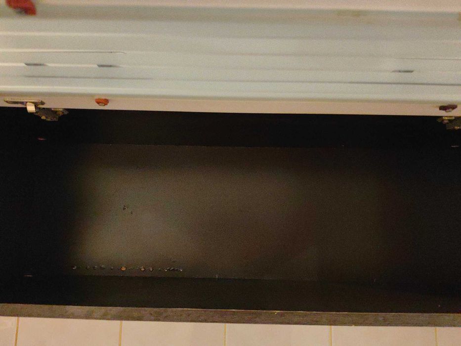 Vand mobila de bucatarie 2.70 m