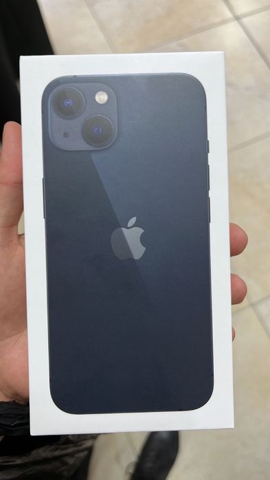 Айфон 13 сатам продам