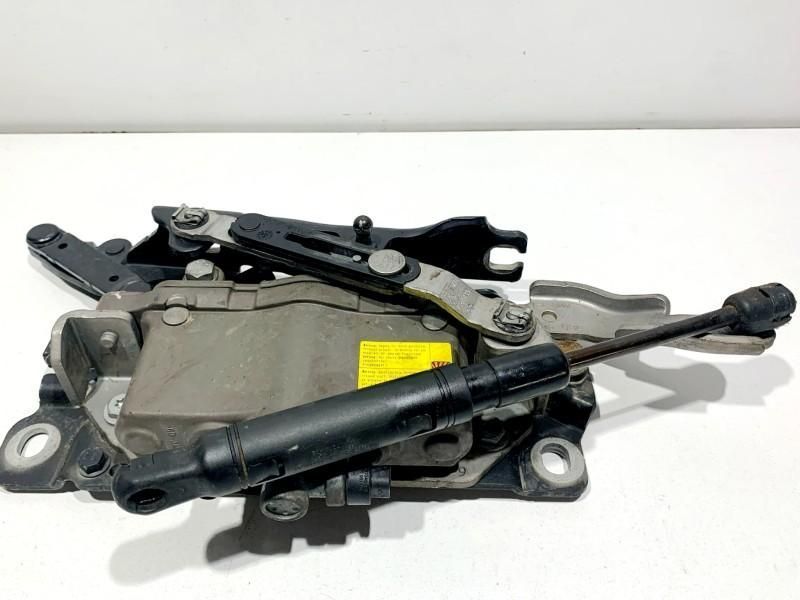 Balama capota stanga fata BMW Seria 5 (2010-2017) [F10] 7201275