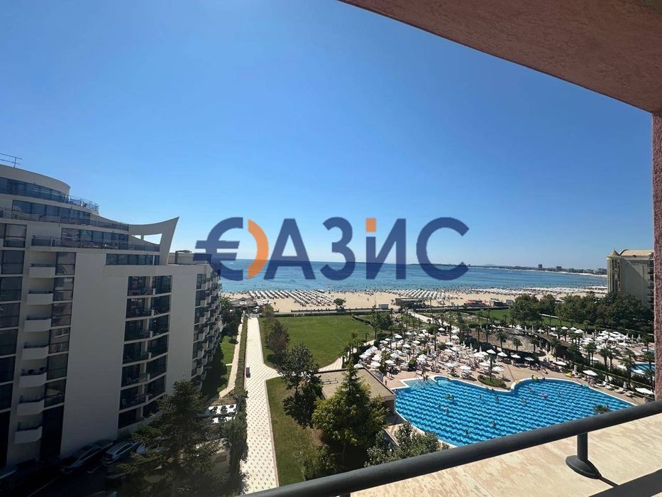 Тристаен апартамент в комплекс Majestic Beach, 91 кв.м., Слънчев бряг,
