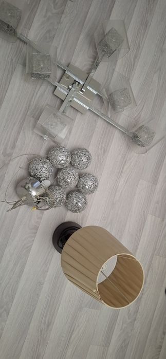 Продам люстру в хорошем состоянии