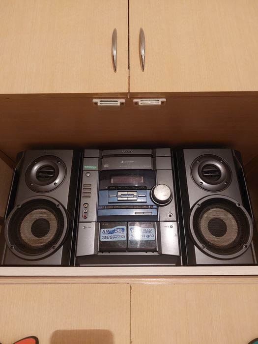 Музикальный центр Sony