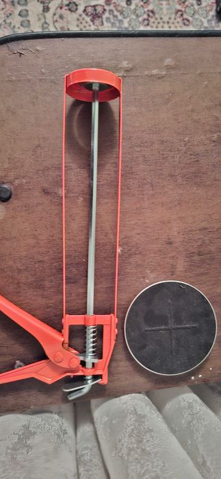 Пистолет для силикона