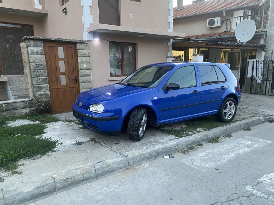 Фолсаваген Голф  4 1.6 benzin