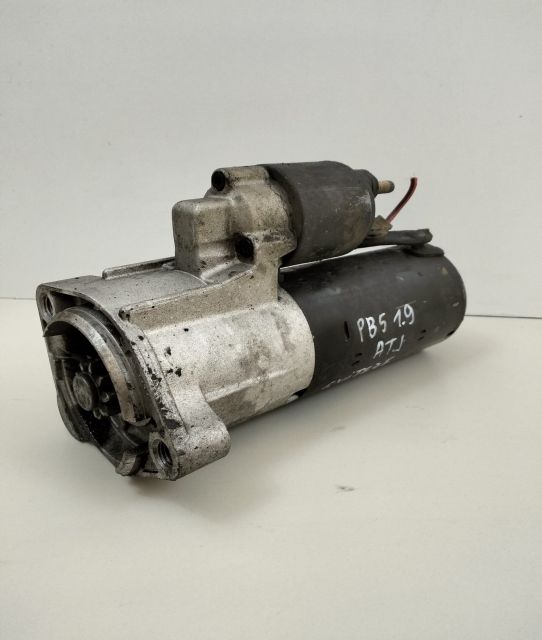 Electromotor 1.9 TDI MT, 6 trepte 068011024H Volkswagen VW Passat B5