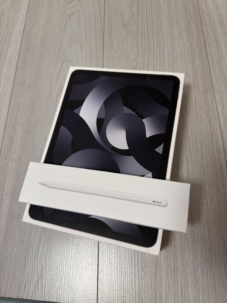 Планшет Apple iPad Air 2022