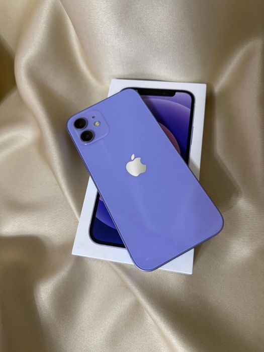 iPhone 12 в идеальном состояние