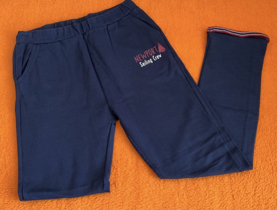 Нова ветровка Адидас М размер, суичър Alpha