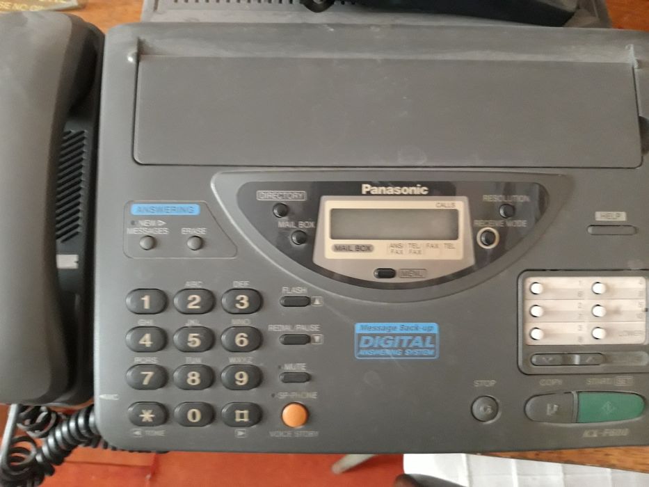 Продавам телефон факс + телефонен секретар
