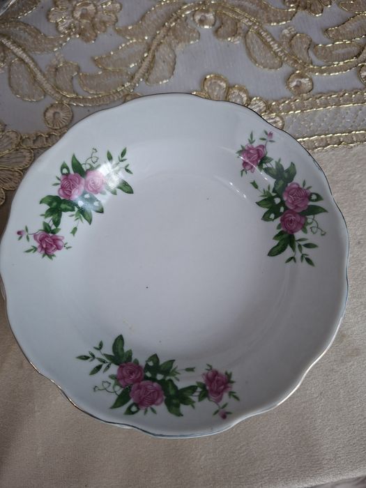 Тарелочки  диаметр 15см