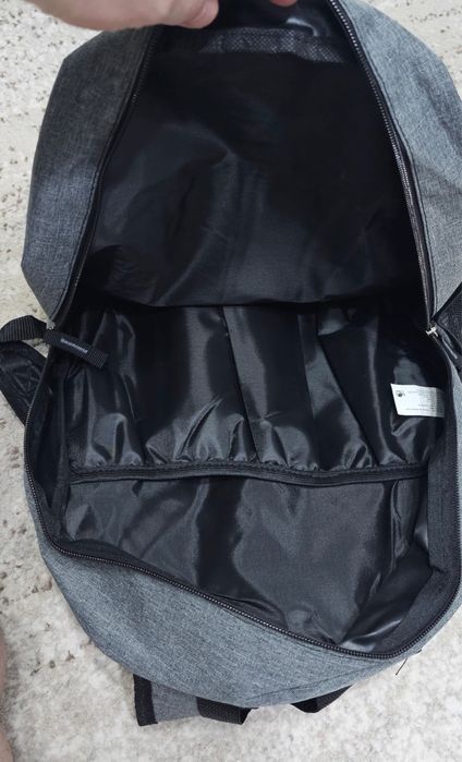 ghiozdan pentru laptop