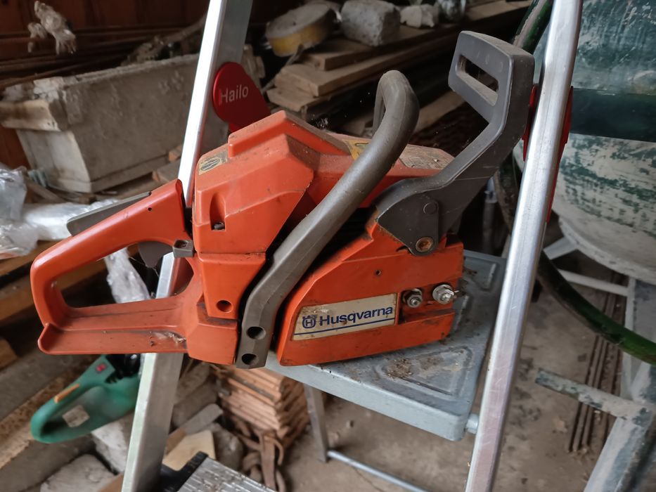 Se vinde Husqvarna 137