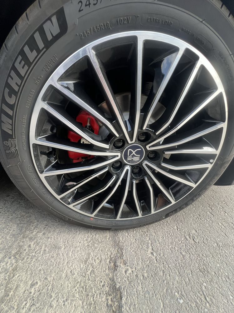 Byd han Byd xan 701 lidarli