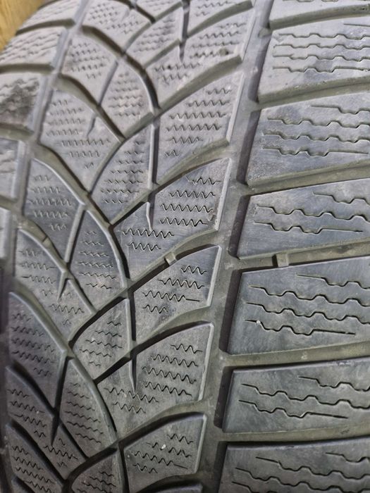 Зимни Гуми Goodyear UltraGrip Performance Gen1 265/40/20