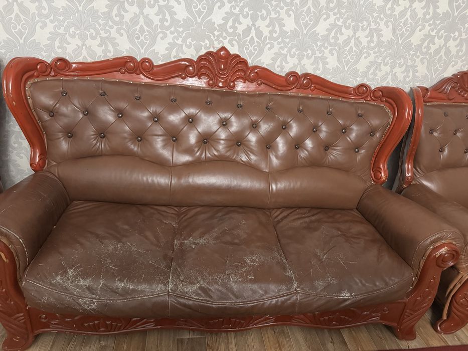 Продается диван и 2 кресла