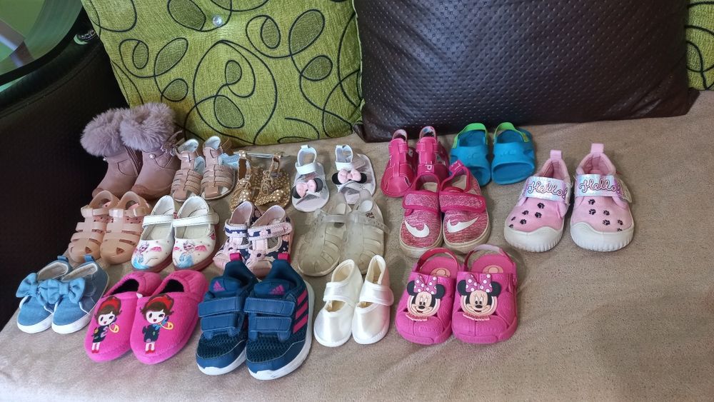 Детски обувки, сандали, вътрешни пантофи