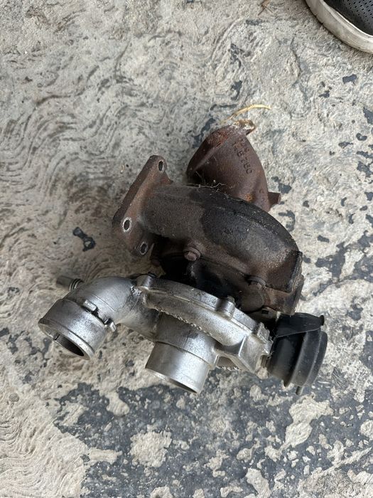 Turbina turbosuflanta Garett pentru motor 2,5 diesel VW Audi Skoda