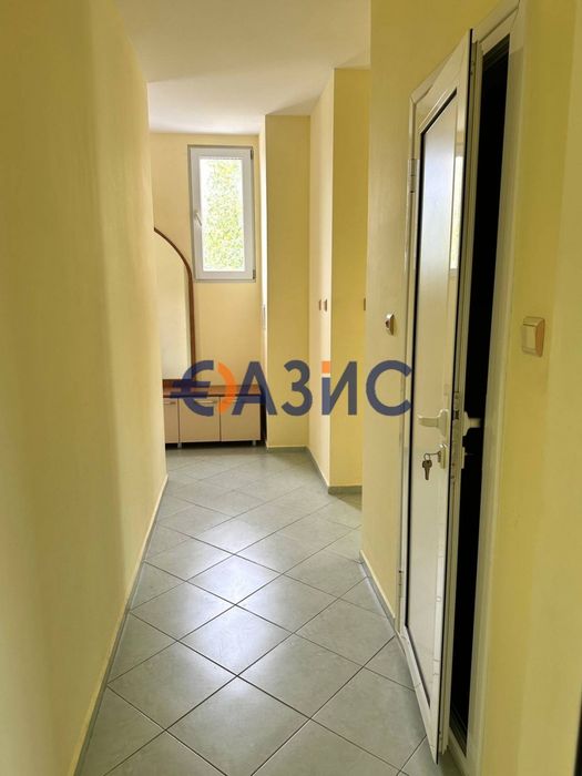 Продава се Тристаен апартамент в к.к. Слънчев бряг - 97 кв.м за 552 €/кв.м - Снимка #2