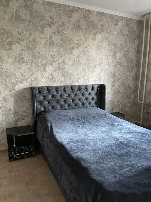 Сдам 2х ком люкс, район рынка!