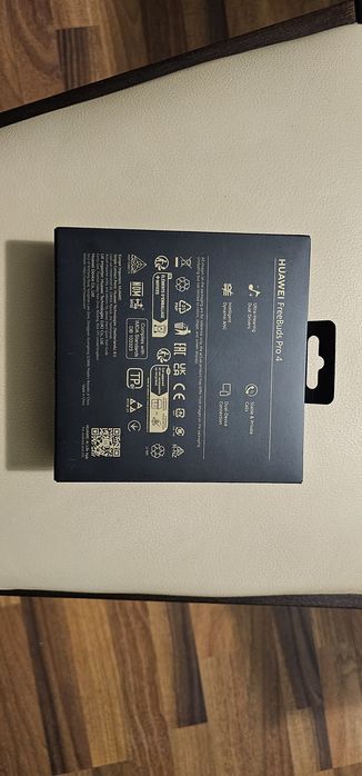 Продавам безжични слушалки Huawei