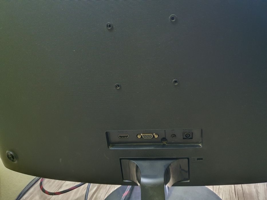 Самсунг 27 диагональ курвед 75грц в хорошем состоянии