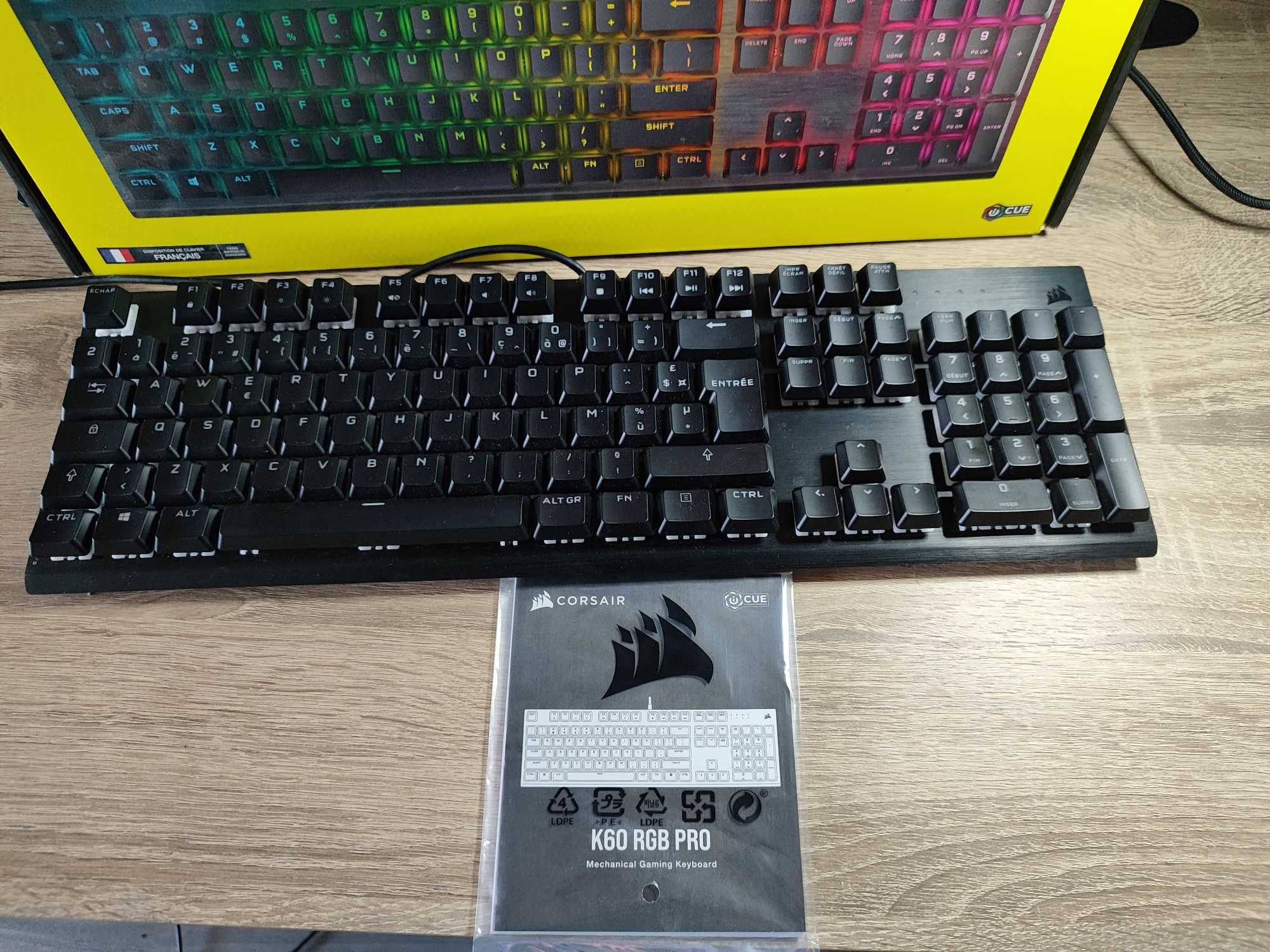ПРОМО ! CORSAIR K60 PRO RGB Геймърска клавиатура !
