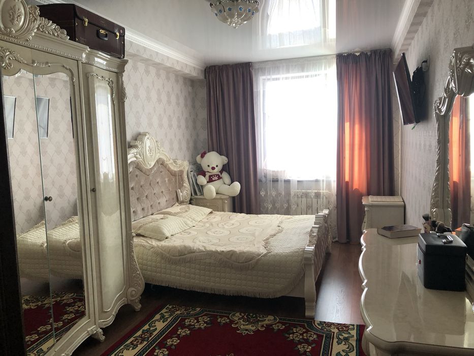 Спальный гарнитур