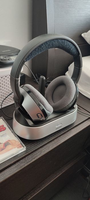 Căști Plantronics cu fir ( noi) /Philips Wireless vintage sau Pioneer