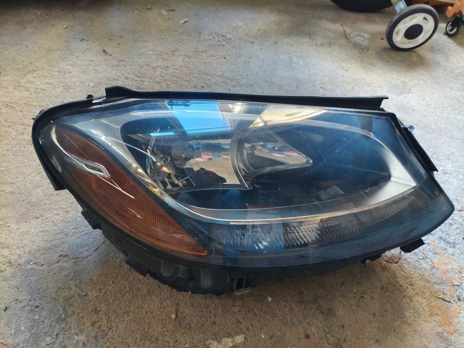 Фар Мерцедес W205 десен американски