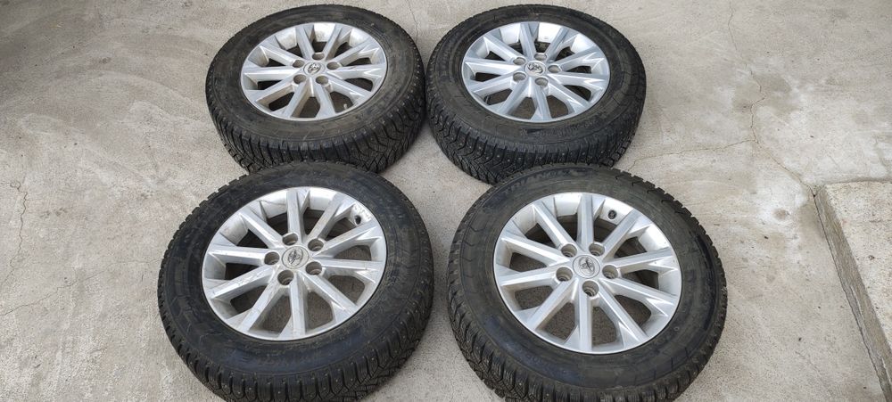 Продам комплект колес