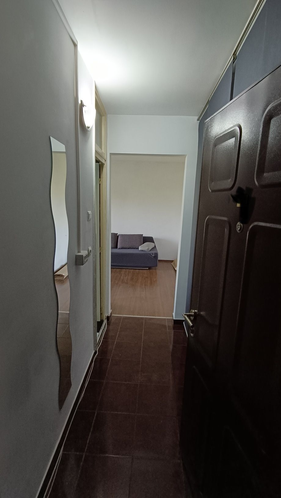 Garsoniera de închiriat